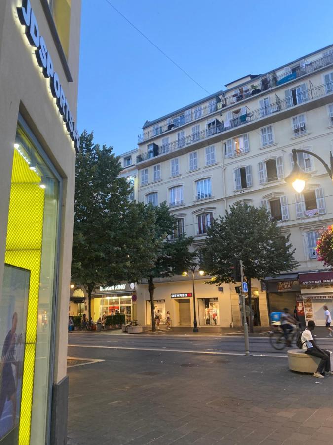 Studio Sur Avenue Jean Medecin A Niza Exterior foto